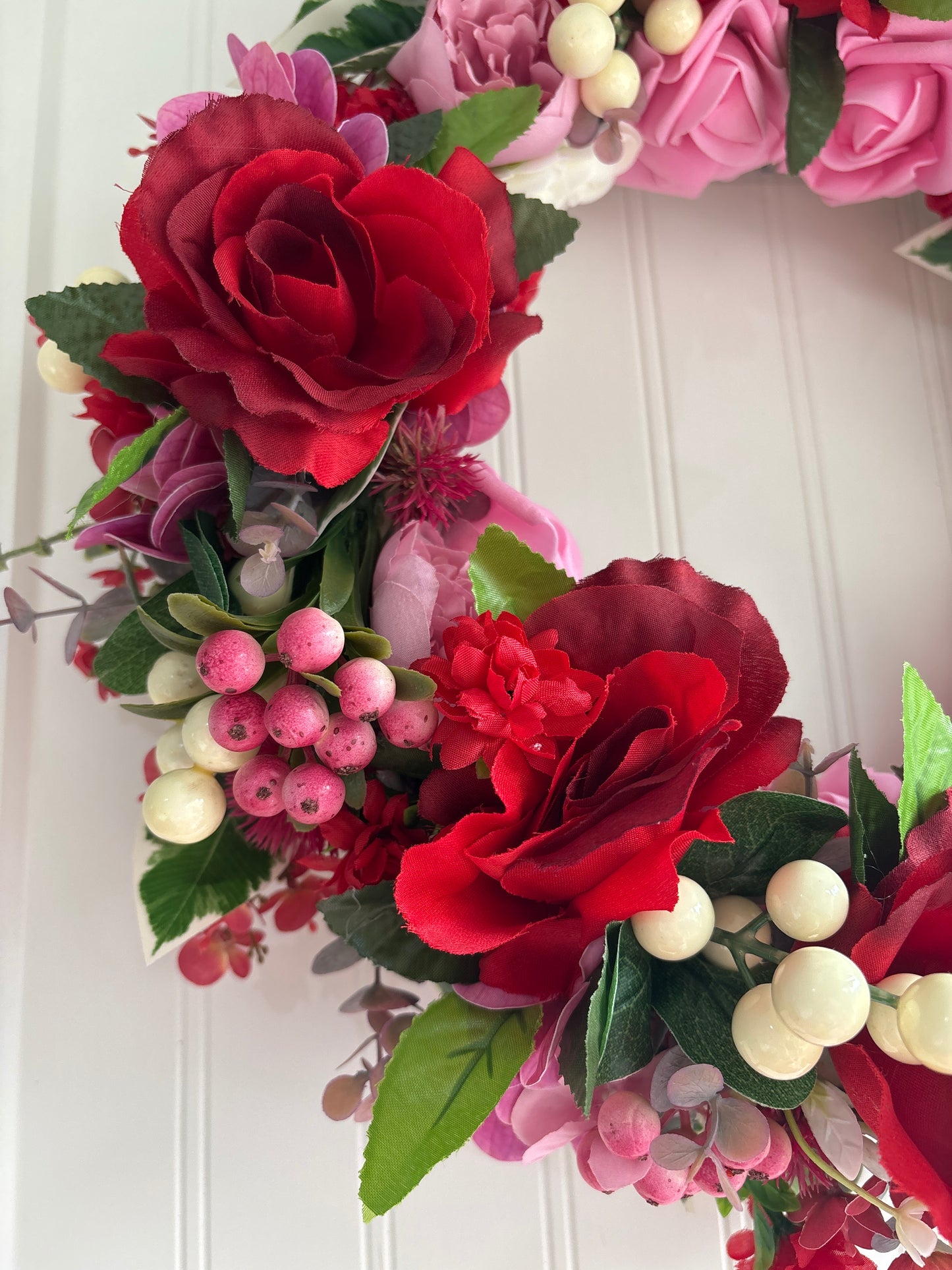 Red and pink rose wreath.