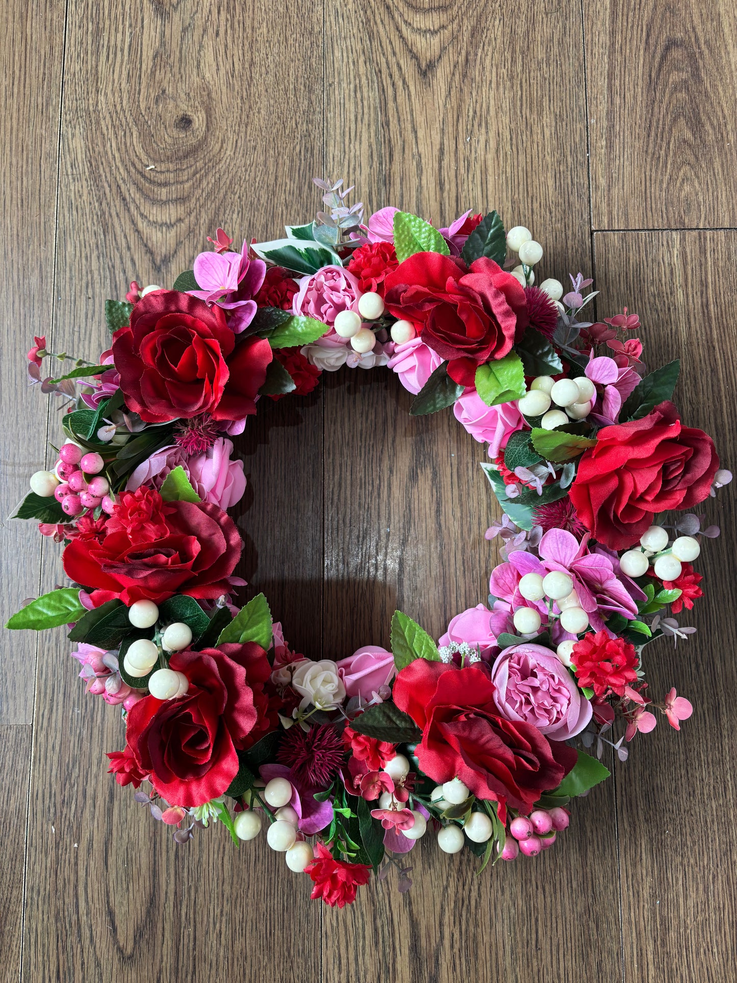 Red and pink rose wreath.