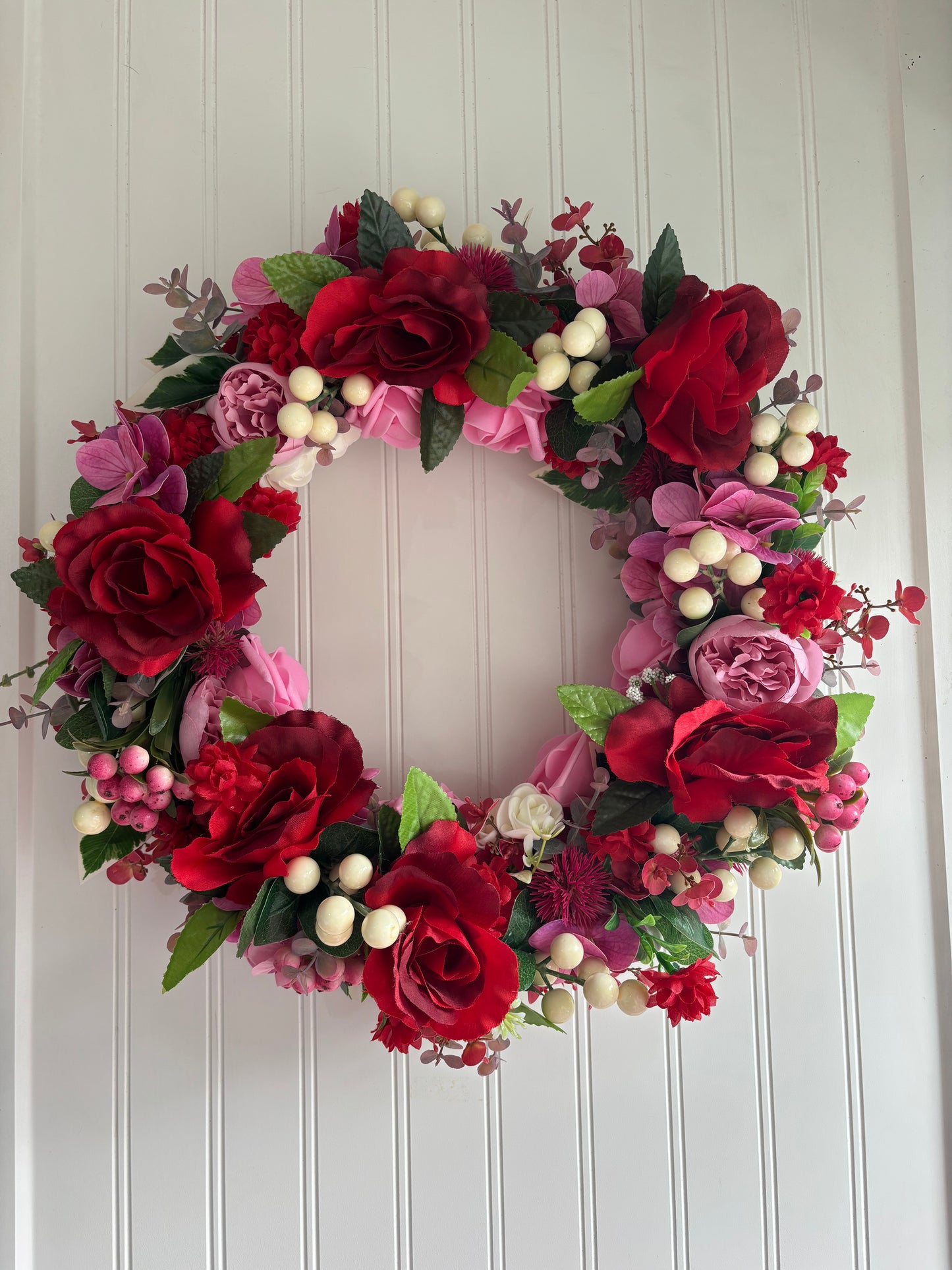 Red and pink rose wreath.