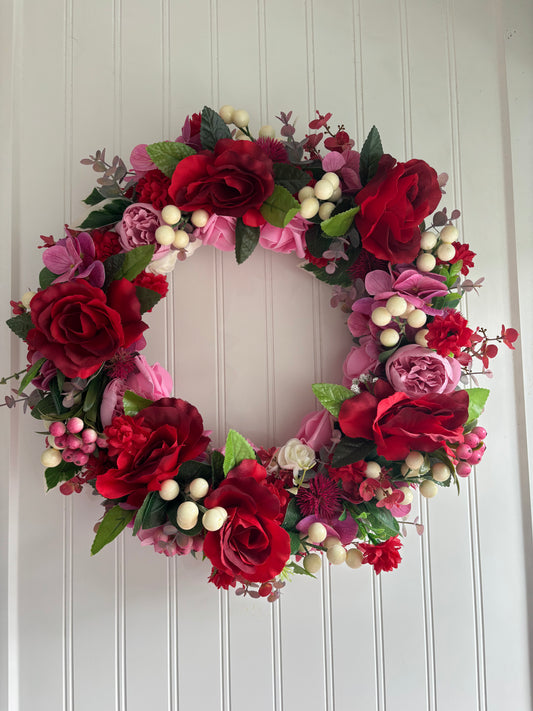 Red and pink rose wreath.